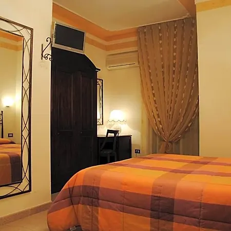 Ristorante La Siesta فندق