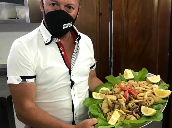 Ristorante La Siesta מלון Pietrapaola